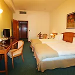 Aleksandar Palace Congress Center &