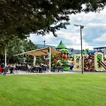 Aleksandar Palace Congress Center & 5*