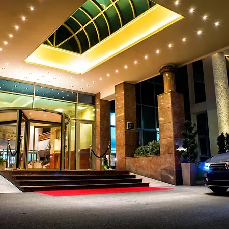 Aleksandar Palace Congress Center & ホテル スコピエ