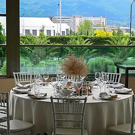 호텔 Aleksandar Palace Congress Center & 5*
