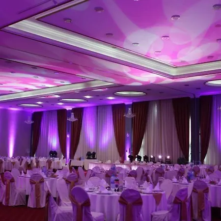 酒店 Aleksandar Palace Congress Center & 斯科普里