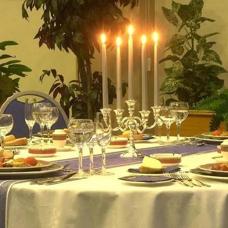 מלון Aleksandar Palace Congress Center &