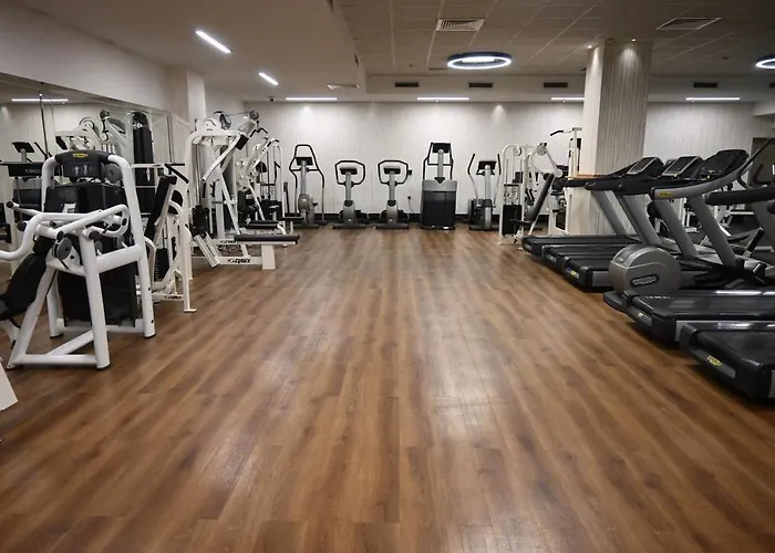 Отель Aleksandar Palace Congress Center & 5*