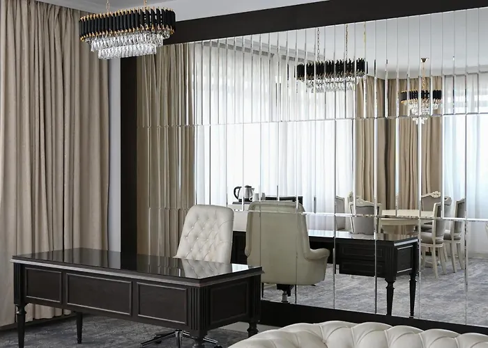 Отель Aleksandar Palace Congress Center & 5*