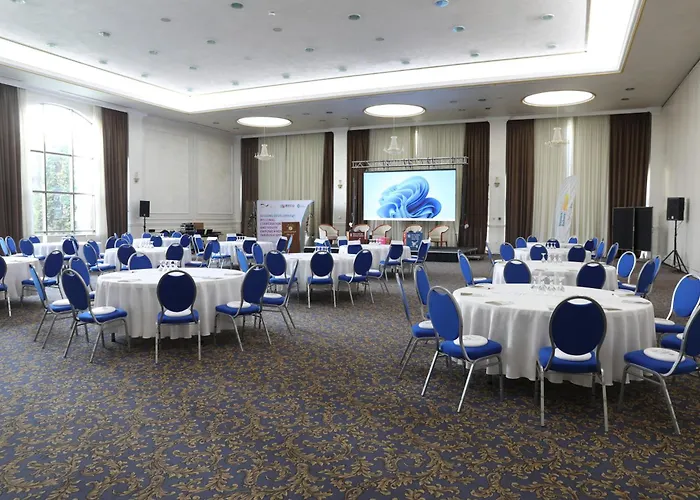 Aleksandar Palace Congress Center & ホテル スコピエ