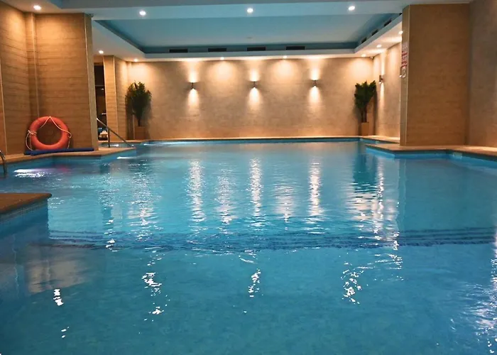 Отель Aleksandar Palace Congress Center & 5*