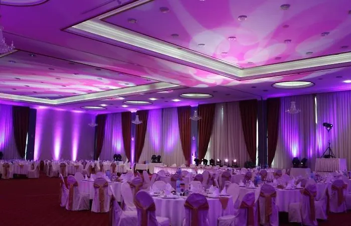 Aleksandar Palace Congress Center & Скопье