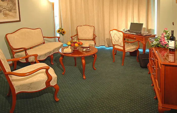 Aleksandar Palace Congress Center & ホテル 5*