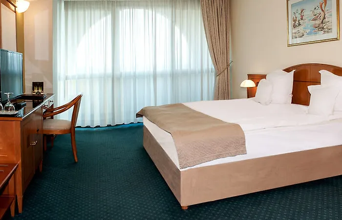 Aleksandar Palace Congress Center & 5* Скопье