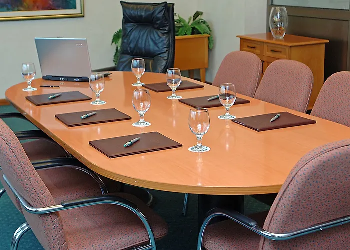 Aleksandar Palace Congress Center & スコピエ